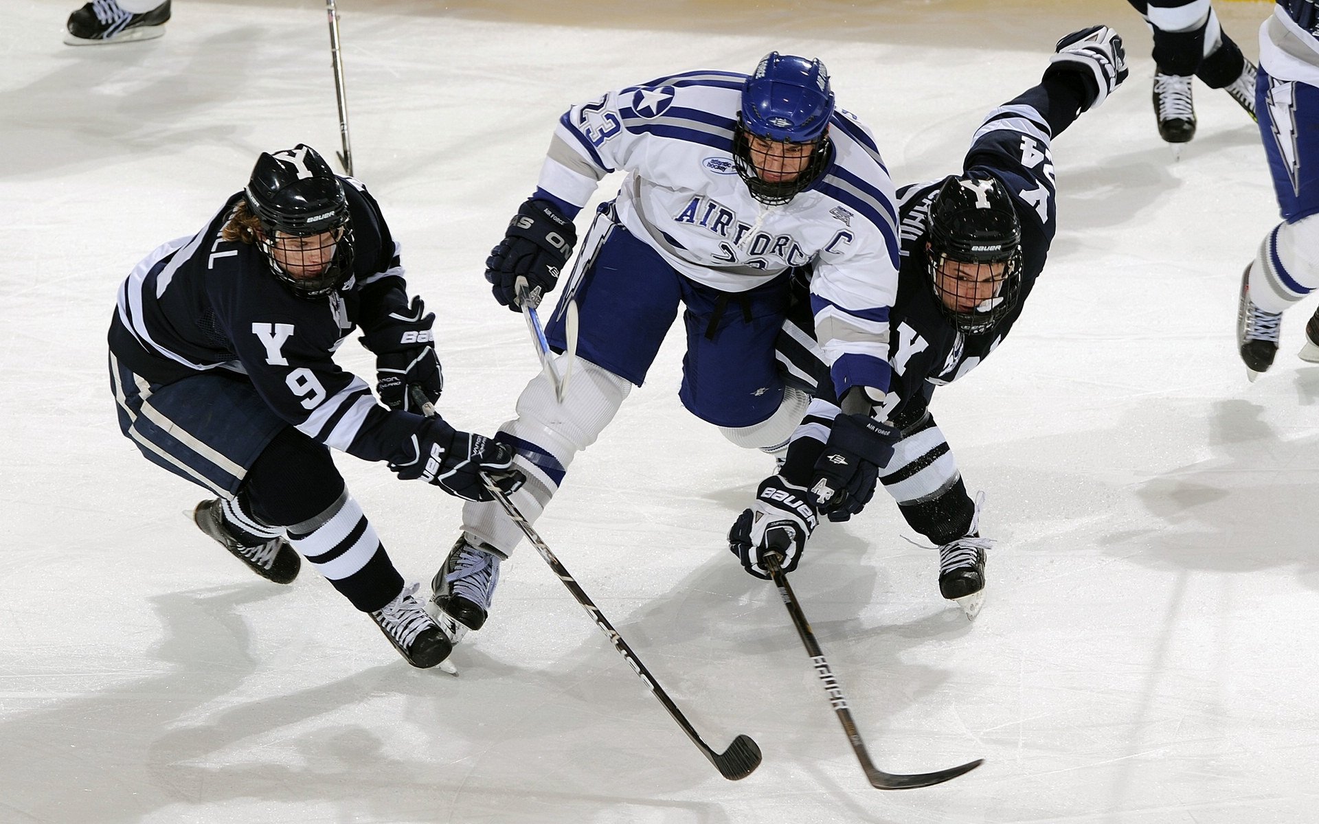 德布劳内一箭穿心定乾坤，南非奇迹完胜瑞典改写历史