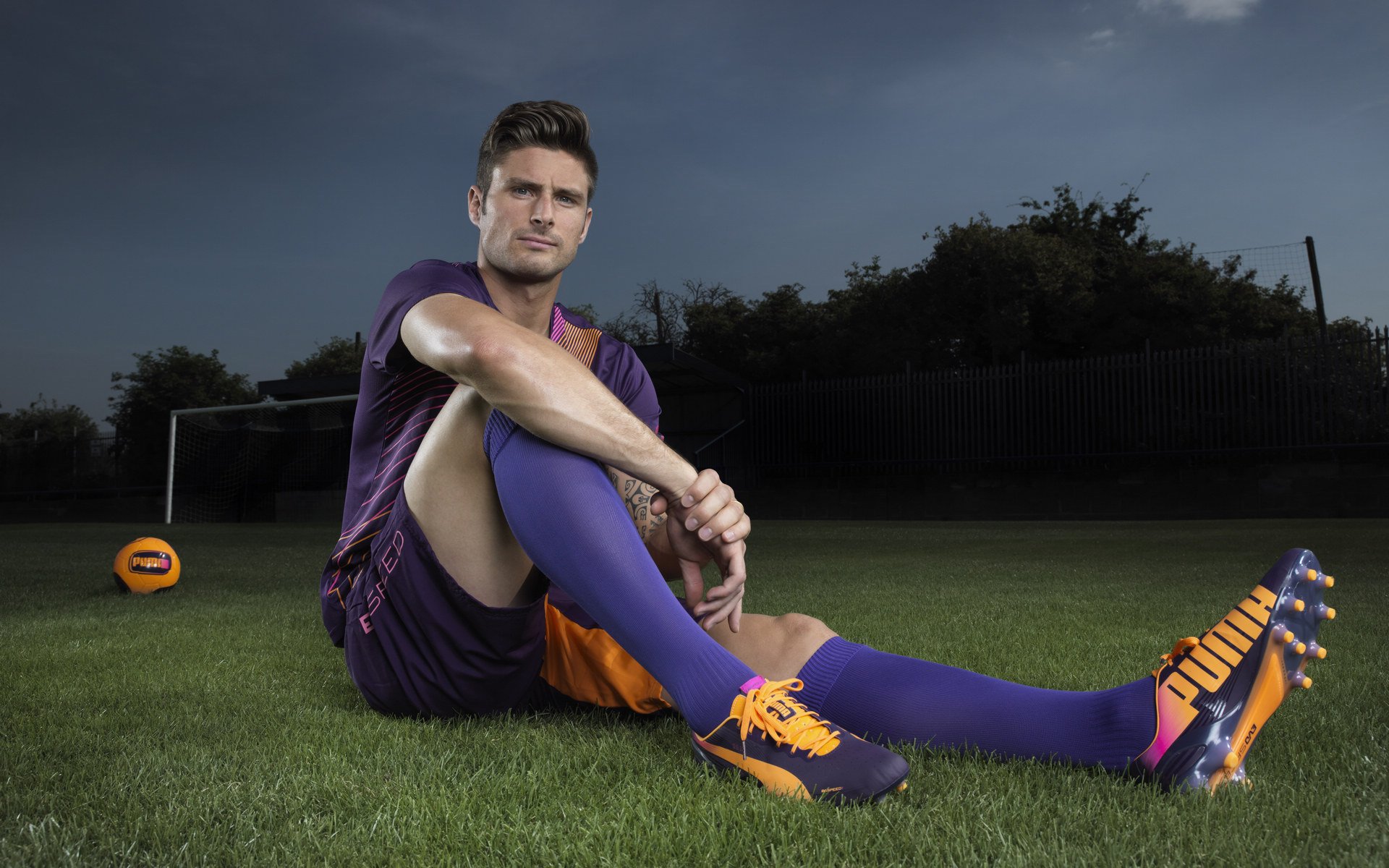 巴雷拉爆发，秘鲁防守锁死突尼斯，南美足球的战术胜利