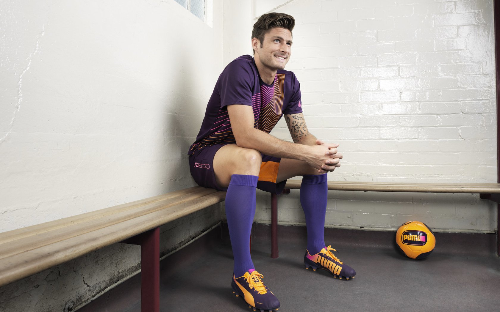 黄鸭组合锁定胜局,日本队完胜韩国队背后的战术革命